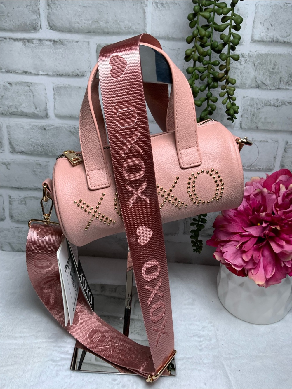 XOXO Blush Pink Mini Barrel Bag with Gold Stud Logo - Picture 2 of 4